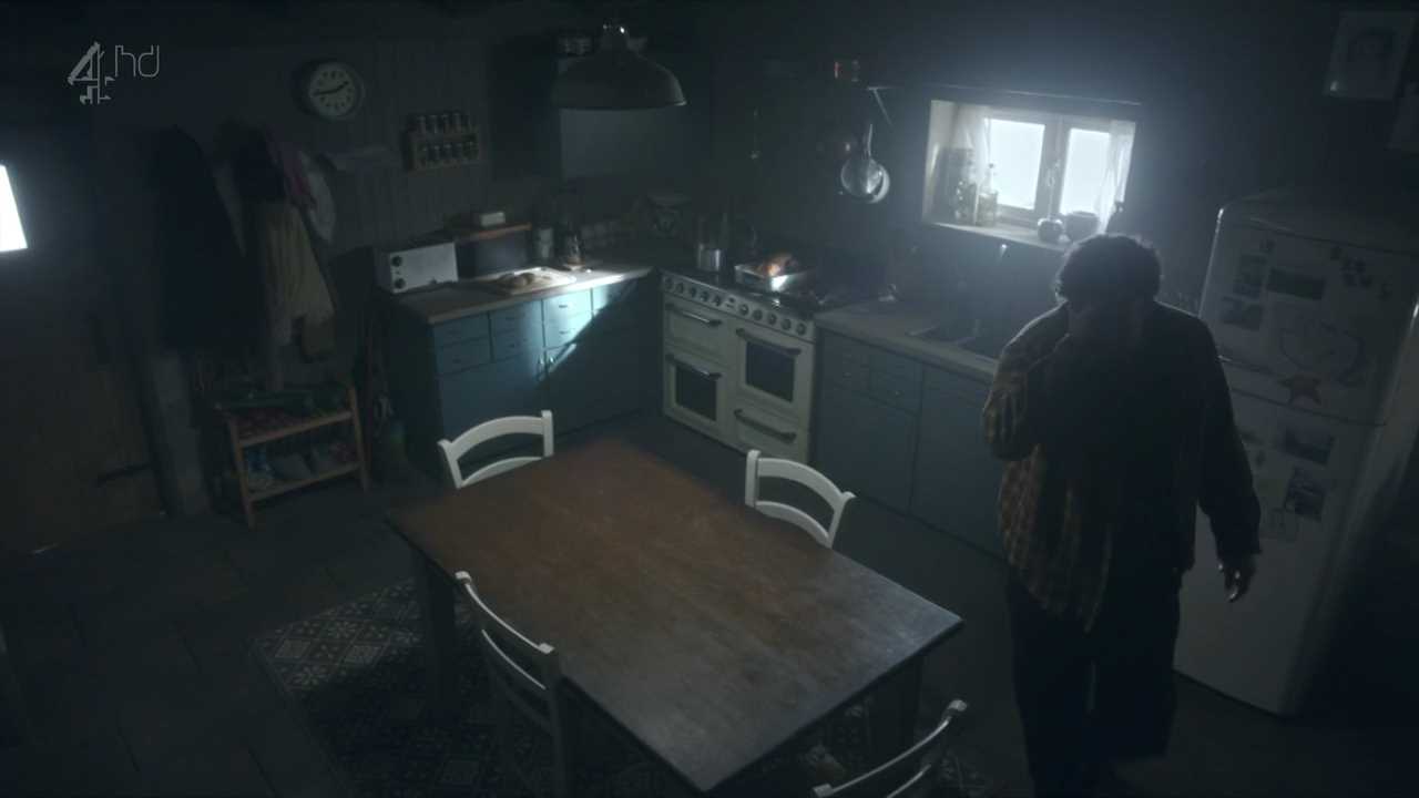 멘붕영드 블랙미러 화이트크리스마스 스페셜에피소드. Black Mirror Special