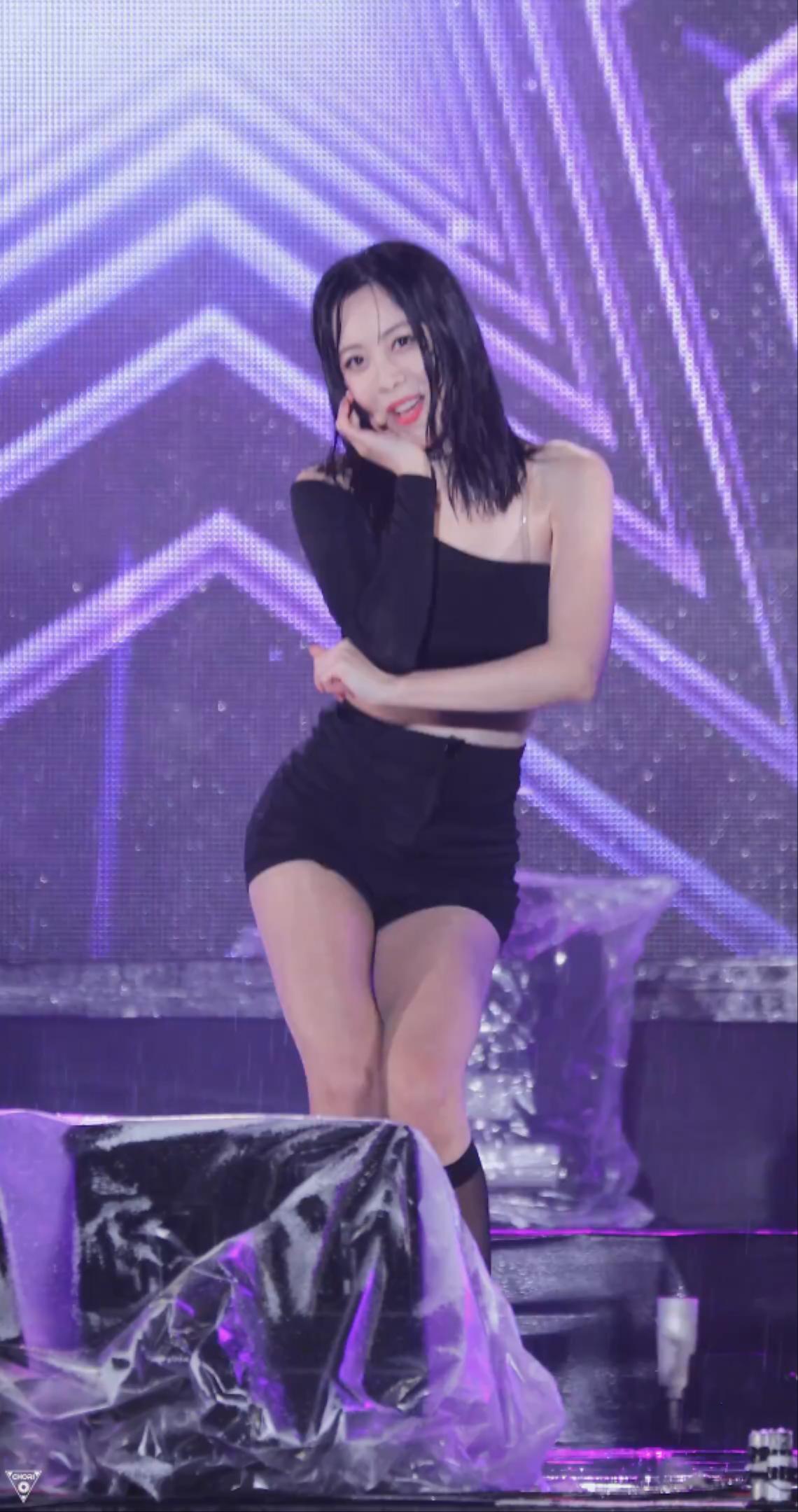 1[직캠] 71012 브레이브걸스 [은지] 충무음악회